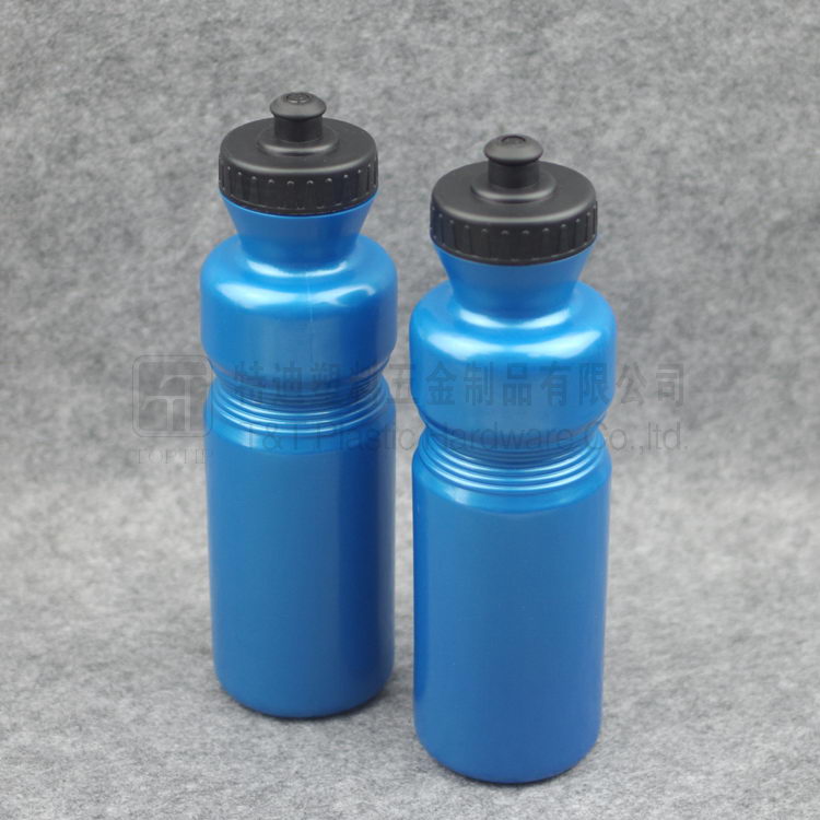 TT-Y004 PE自行車(chē)塑料運動水壺750ML/25oz